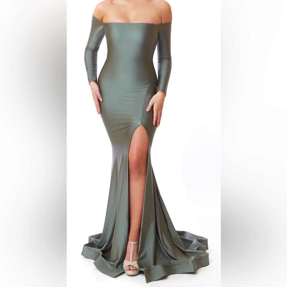 ATRIA COUTURE Long Forest Green Evening/Formal Dress Size Large P-35